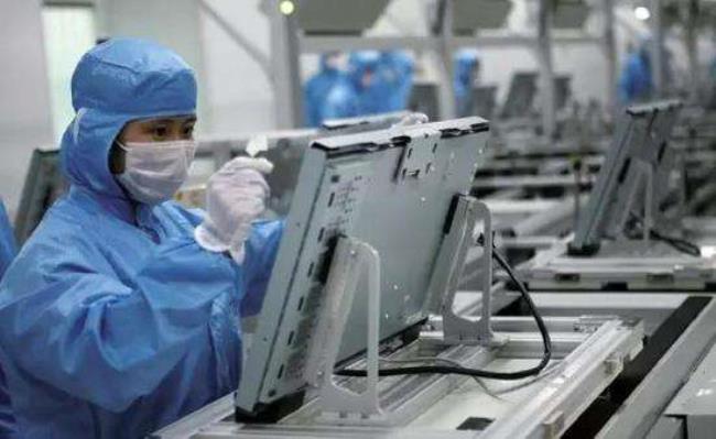 沈陽(yáng)金杯廣振汽車(chē)部件公司的步入高低溫交變濕熱試驗(yàn)室、砂塵試驗(yàn)箱通過(guò)驗(yàn)收！