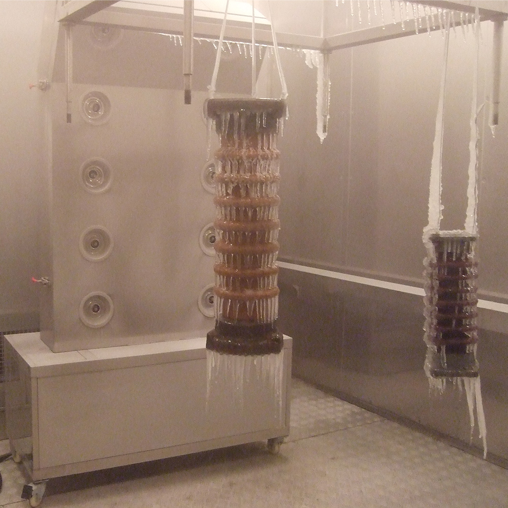 積冰凍雨試驗(yàn)箱